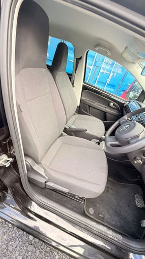 Volkswagen Up! 2014