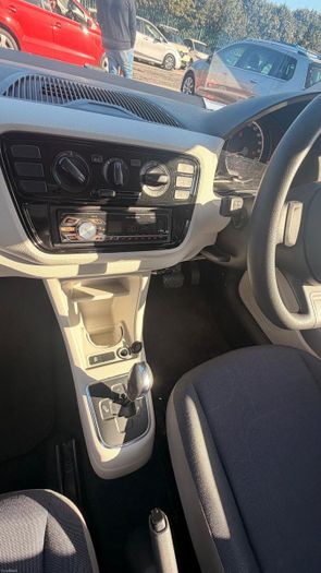 Volkswagen Up! 2015