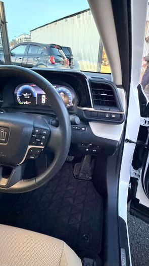 Toyota Crown 2024