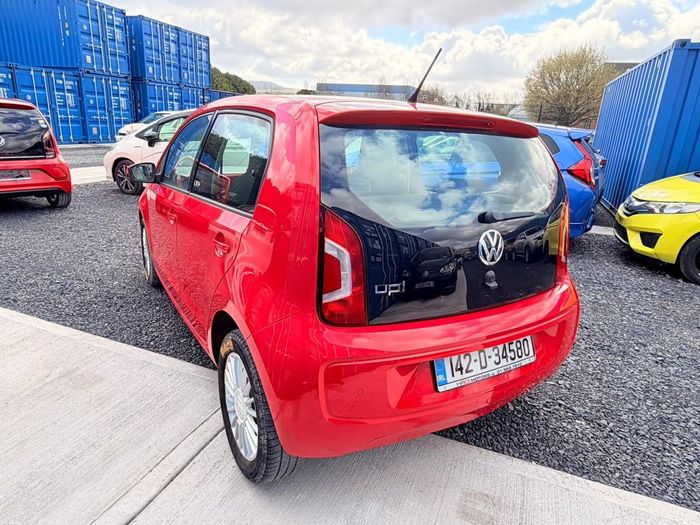 Volkswagen Up! 2014
