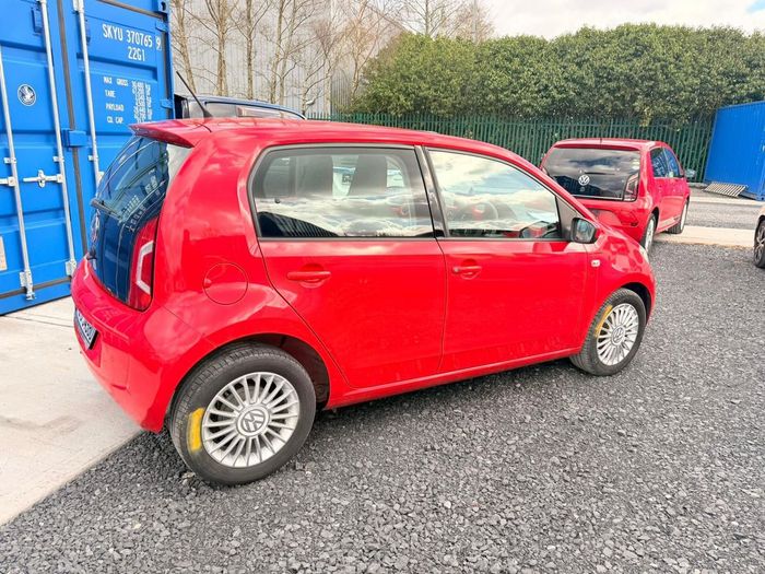 Volkswagen Up! 2014