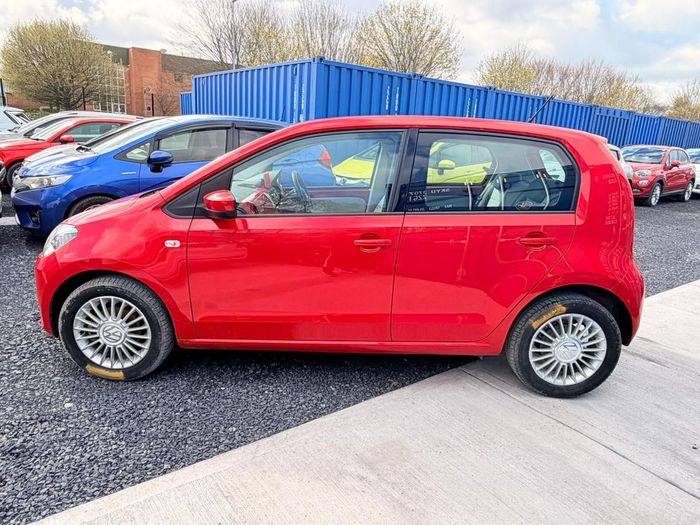 Volkswagen Up! 2014