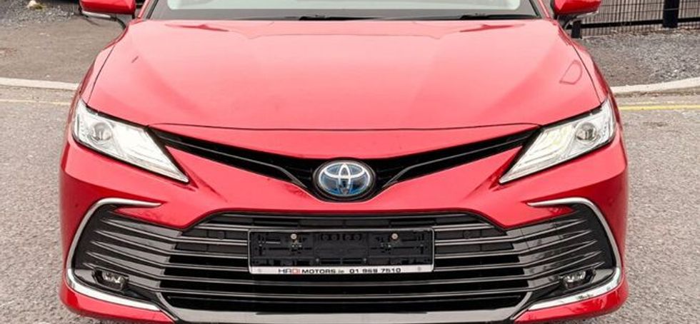Toyota Camry 2021