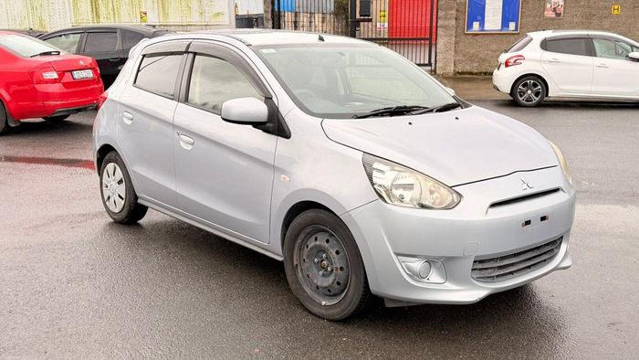 Mitsubishi Mirage 2012