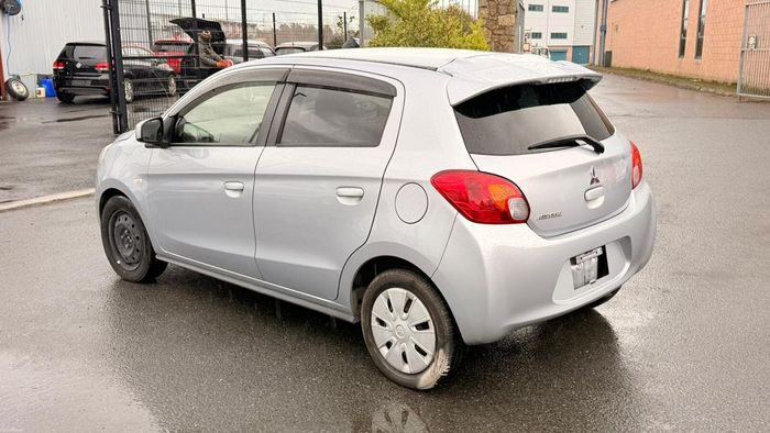 Mitsubishi Mirage 2012