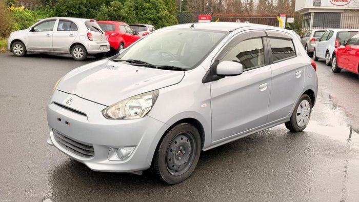 Mitsubishi Mirage 2012