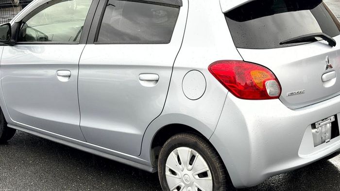 Mitsubishi Mirage 2012