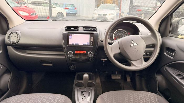 Mitsubishi Mirage 2012