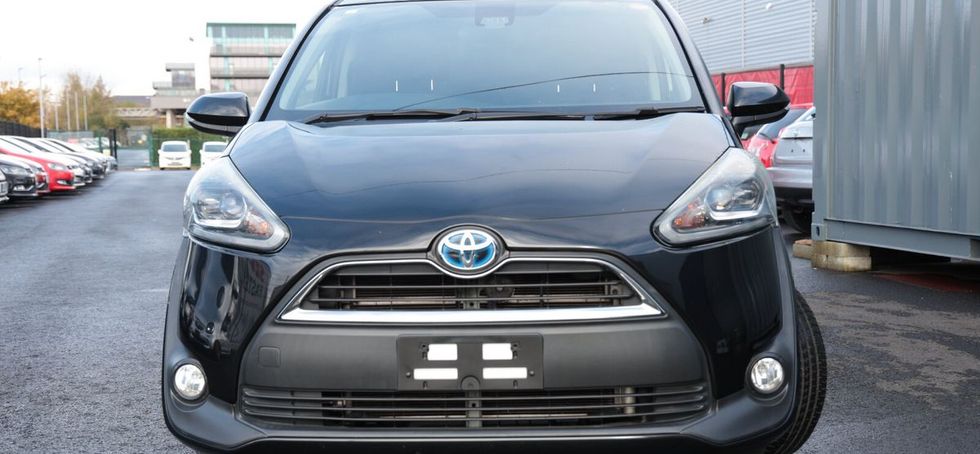 Toyota Sienta 2017