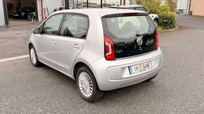 Volkswagen Up! 2014