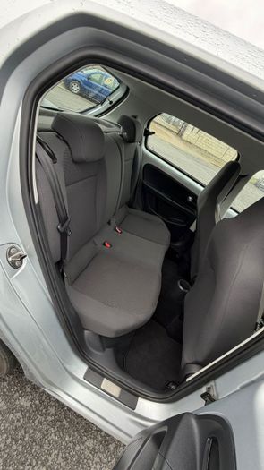 Volkswagen Up! 2014