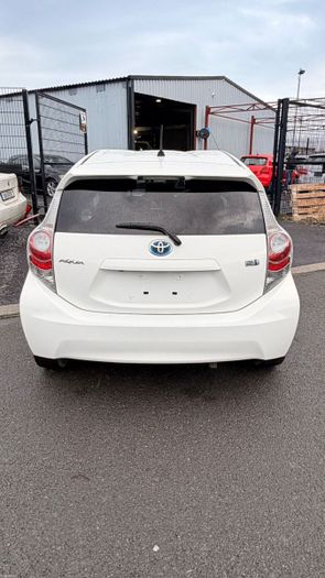 Toyota Aqua 2012