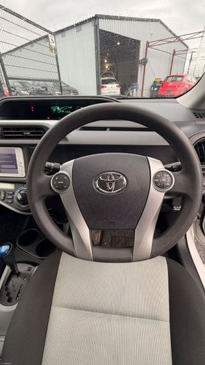 Toyota Aqua 2012