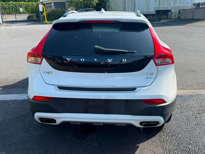Volvo V40 2013
