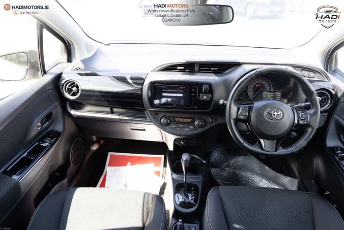 Toyota Vitz 2017