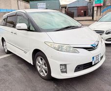 Toyota Estima 2011