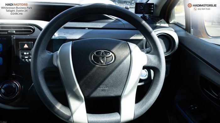 Toyota Aqua 2014