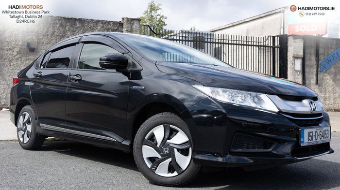 Honda Grace 2015