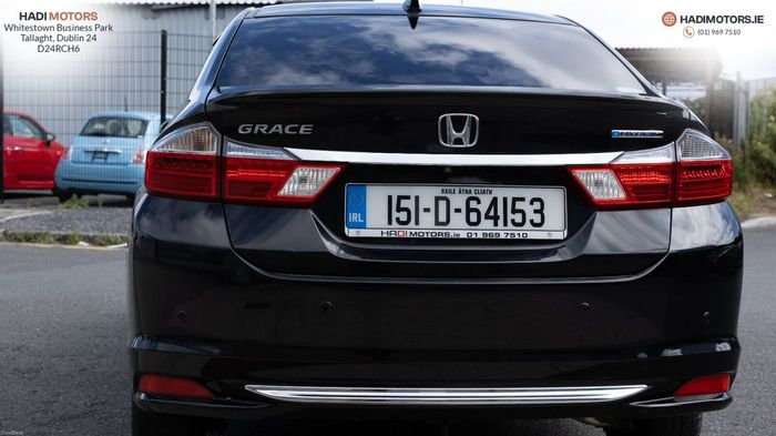 Honda Grace 2015