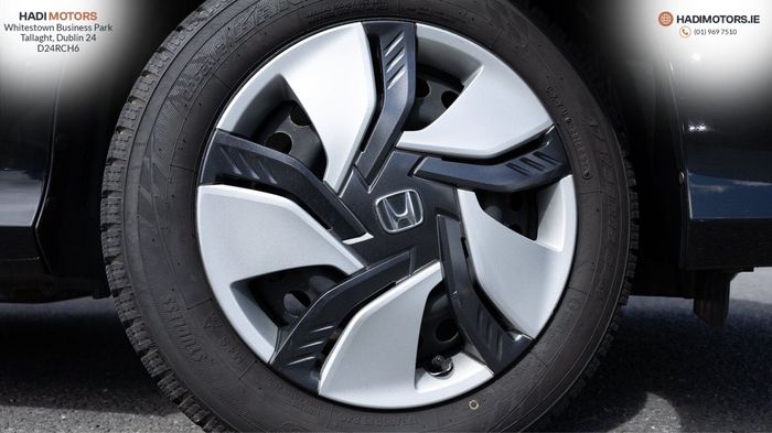Honda Grace 2015