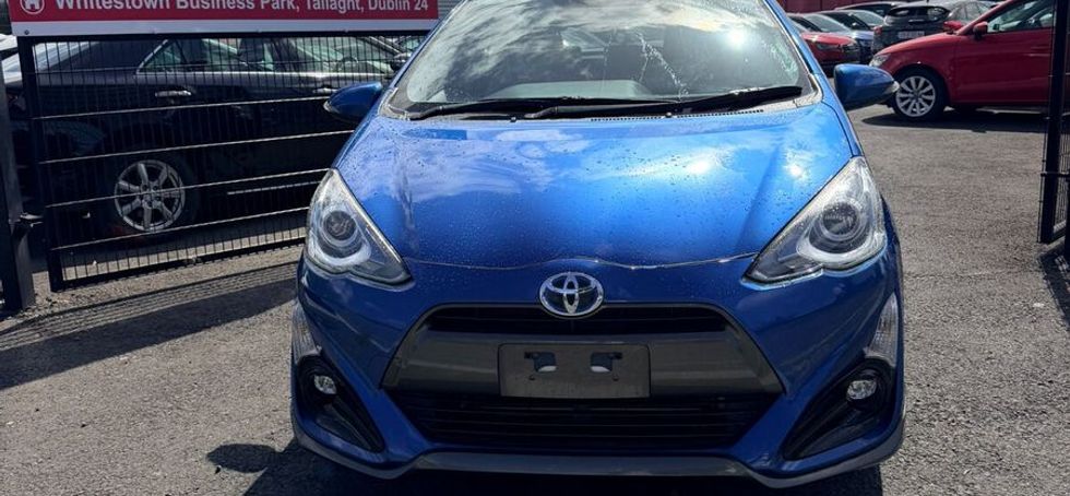 Toyota Aqua 2015