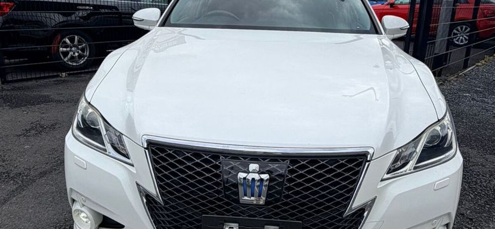 Toyota Crown 2013