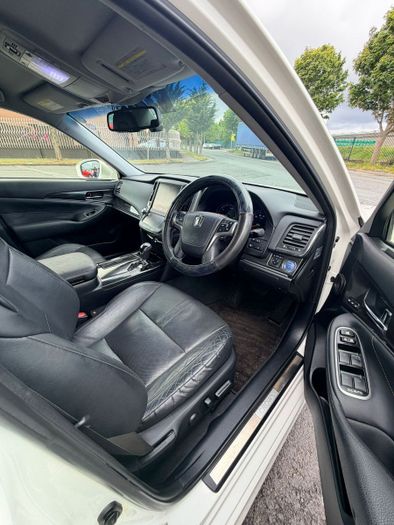 Toyota Crown 2013