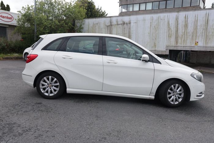 Mercedes-Benz B-Class 2014