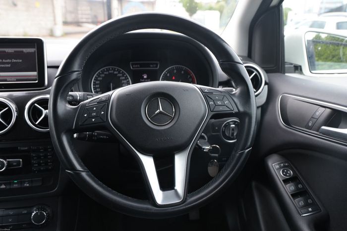 Mercedes-Benz B-Class 2014