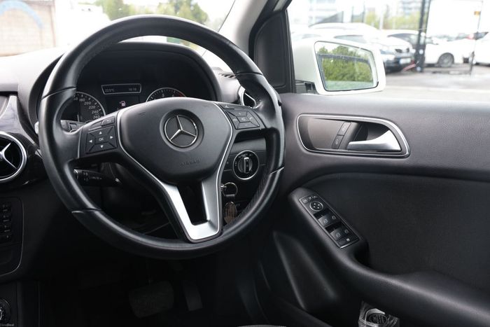 Mercedes-Benz B-Class 2014