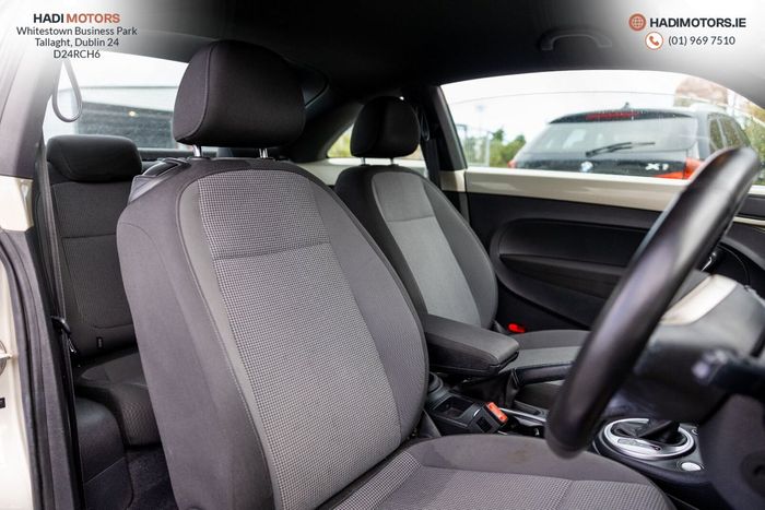 Volkswagen Beetle 2016