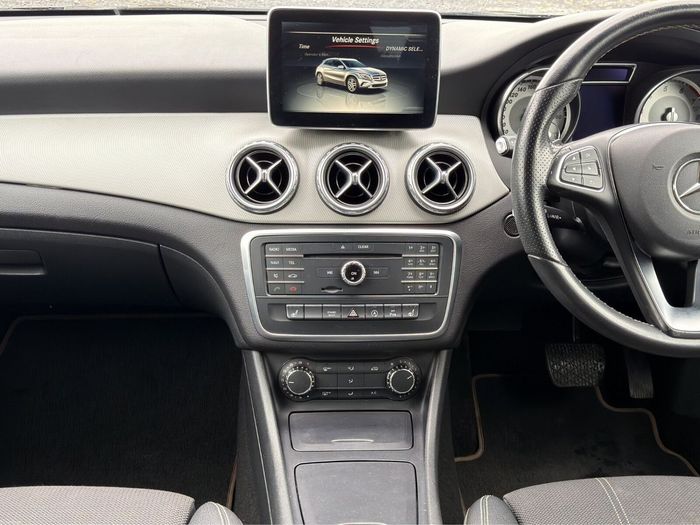 Mercedes-Benz GLA 2016
