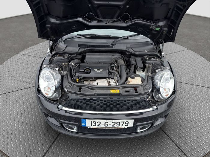 MINI CLUBMAN 2013