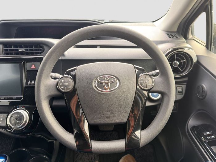 Toyota Aqua 2016