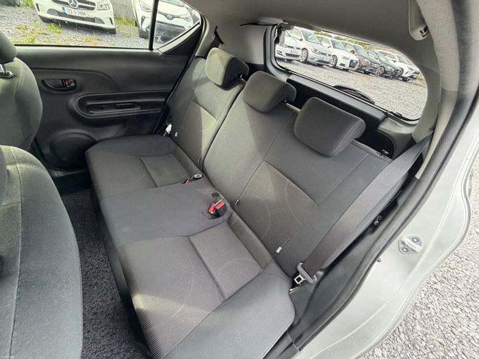 Toyota Aqua 2016