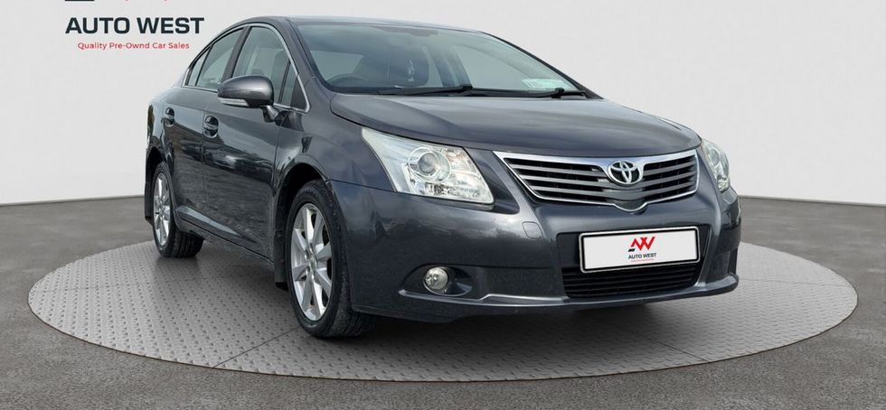 Toyota Avensis 2011