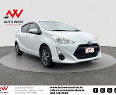 Toyota Aqua 2015
