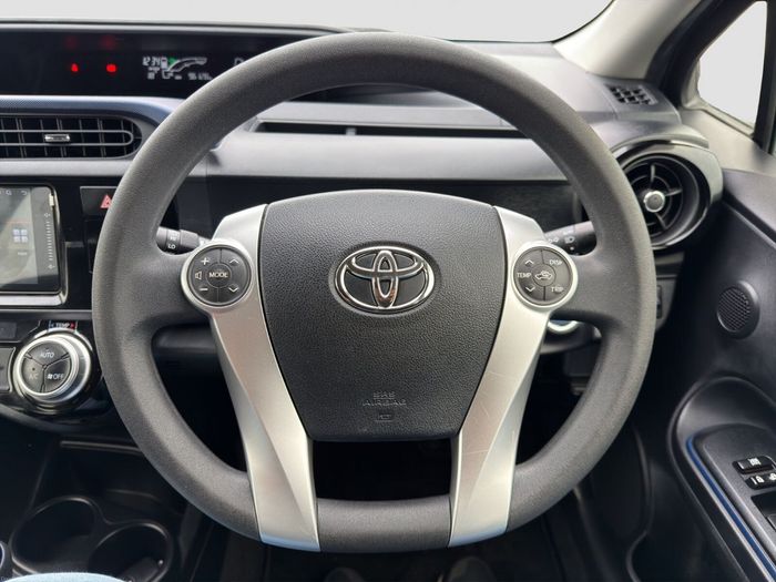 Toyota Aqua 2016