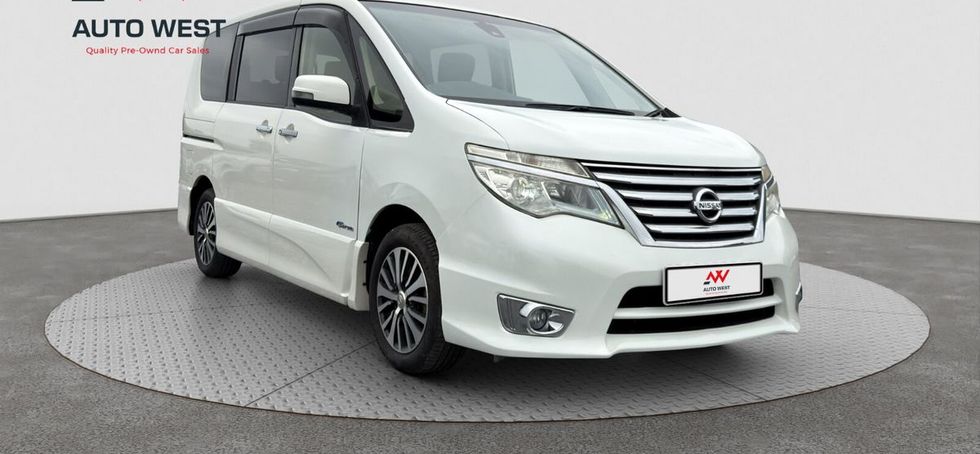 Nissan Serena 2014