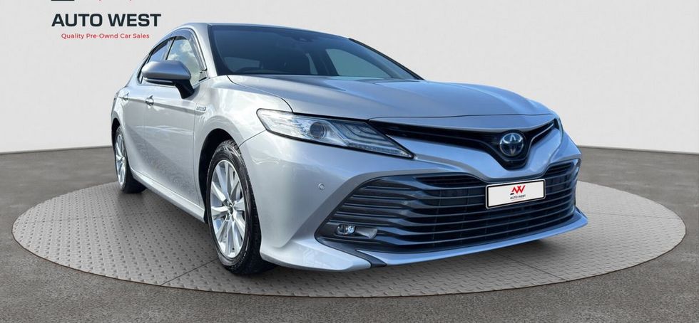 Toyota Camry 2019