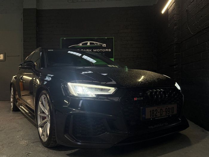 Audi RS4 2018
