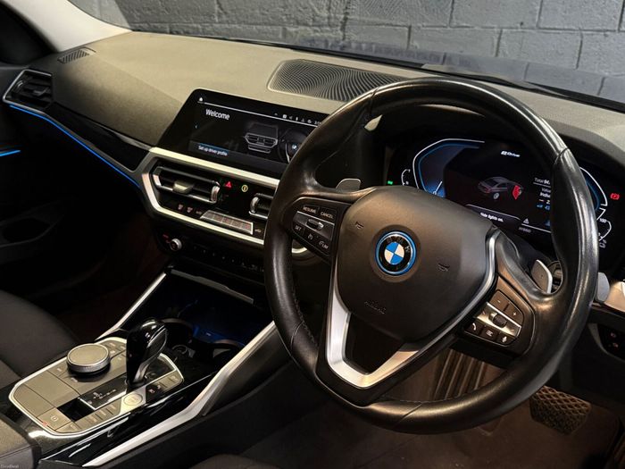 BMW 3 Series 2022
