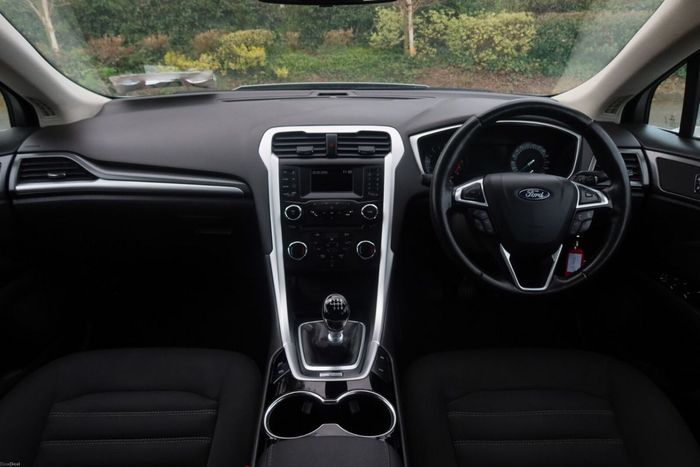 Ford Mondeo 2016