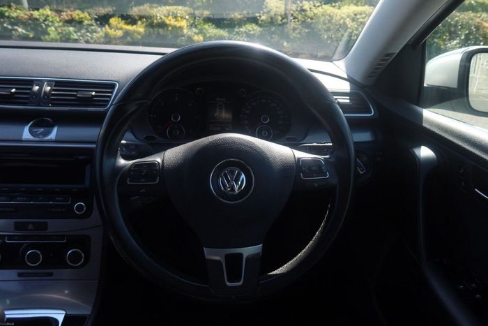 Volkswagen Passat 2012