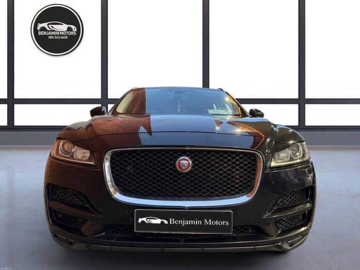 Jaguar F- PACE 2016