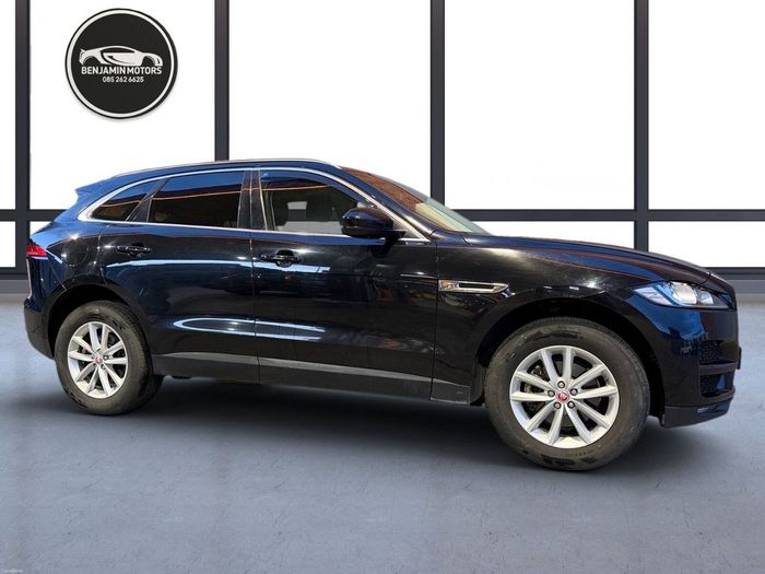 Jaguar F- PACE 2016