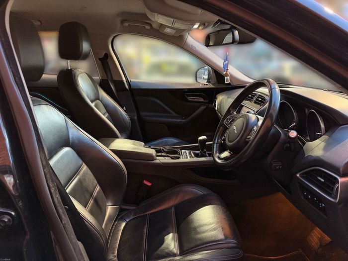 Jaguar F- PACE 2016