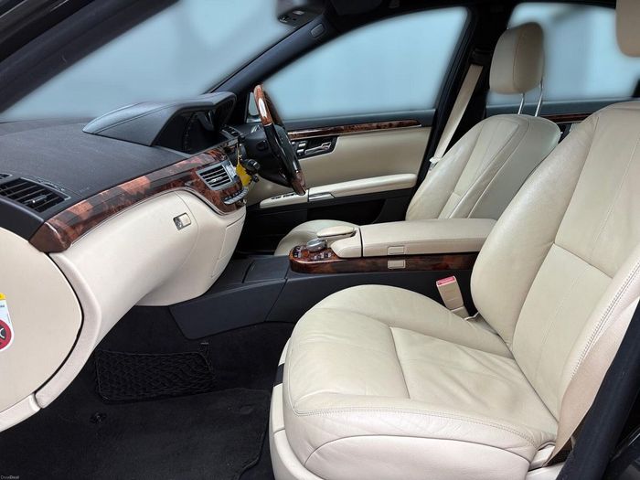 Mercedes-Benz S-Class 2008