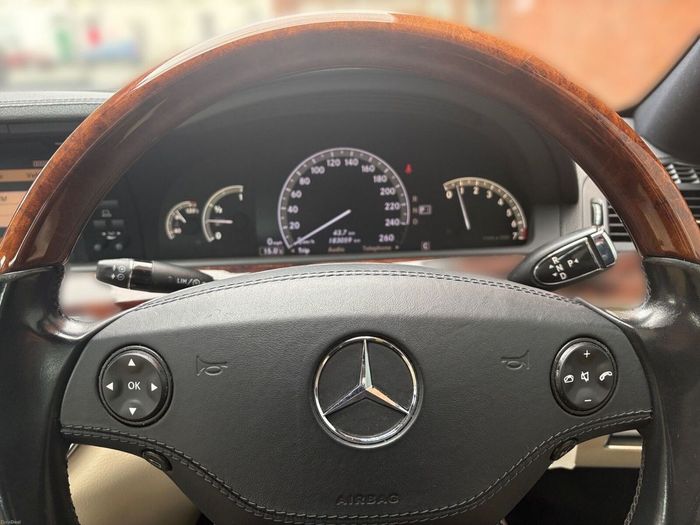 Mercedes-Benz S-Class 2008