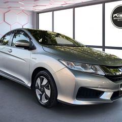 Honda Grace 2016
